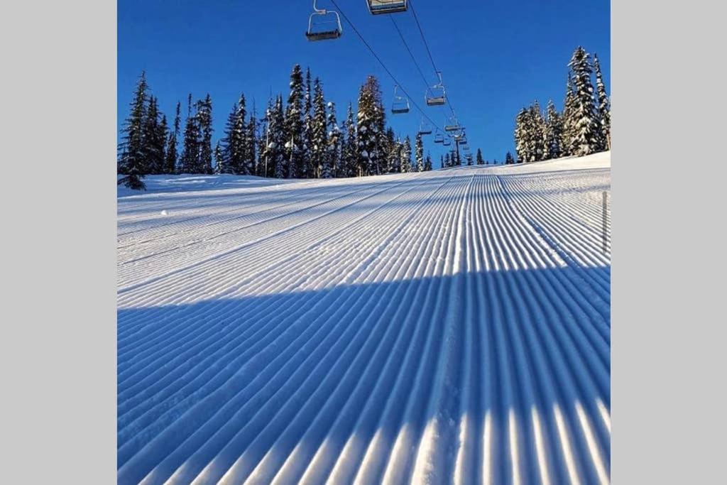 Mountain Edge Ski-In Ski-Out Condo Kimberley Ngoại thất bức ảnh